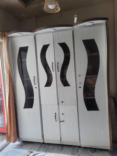 3 door divider almari