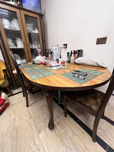 Dining 6 x 4 feet table with 6 chairs