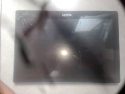 urgent sale lenovo tablet condition 10/9 screen toti huwi hai