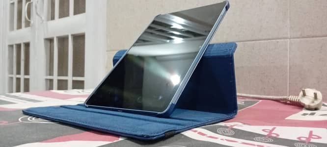Huawei MatePad SE in Scratchless Condition
