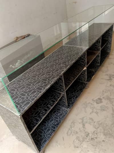 Mirror Wooden Counter