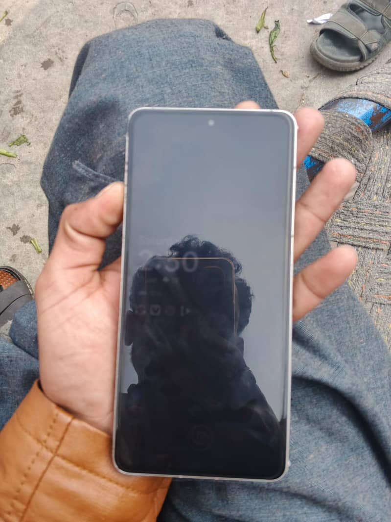 OnePlus 13r 4