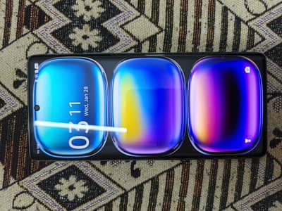 complete box 10/10 condition 12/256