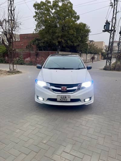 Honda city 1.5 Aspire full optional
