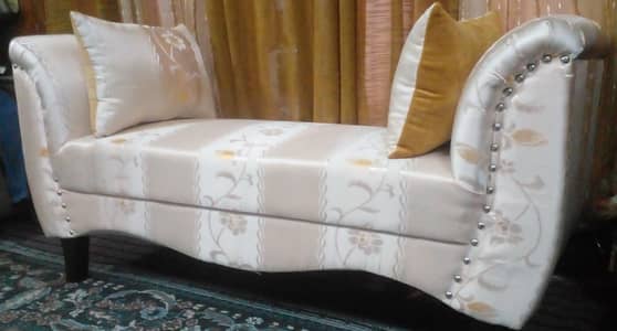 Very beautiful heavy comfortable Molty foam dewan03335138001