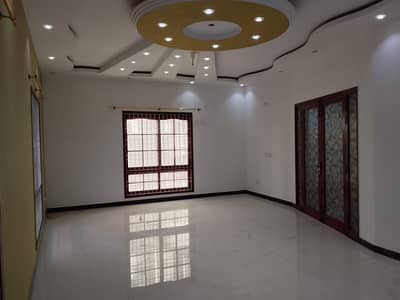 666 Sq Yd | Corner | House Prime location, in front of Clock Tower| Double Unit House 3 Bed DD each floor | Main Ittehad Road, Street 42