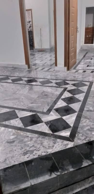 Edan extive block 5 Marla upper porstion for rent