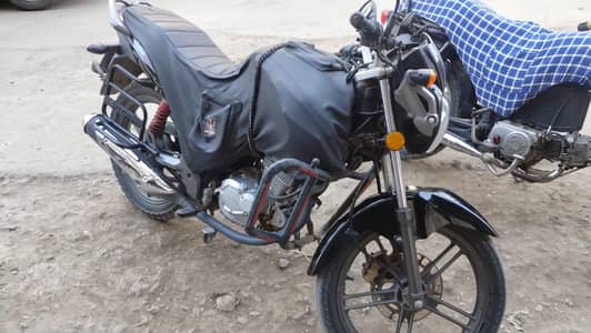 GSX 125 - 2023 model excellent condition