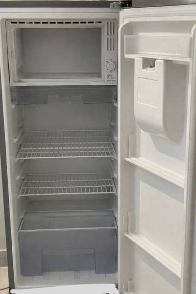 Single door medium size fridge