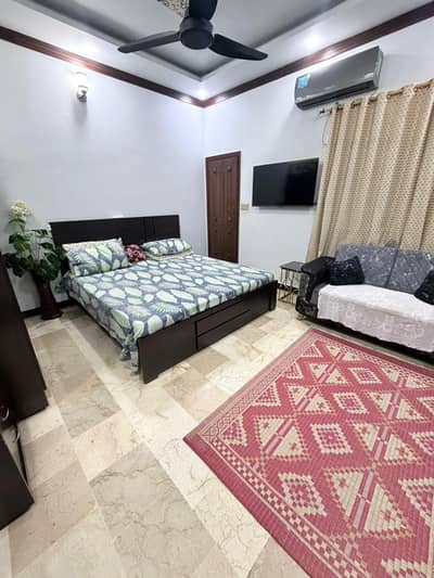BLOCK-A BEAUTIFUL FIRST FLOOR UNIC CENTRE APARTMENT* NORTH NAZIMABAD
