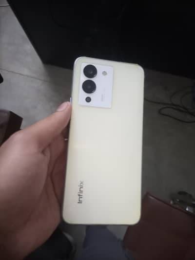 Infinix Note 12