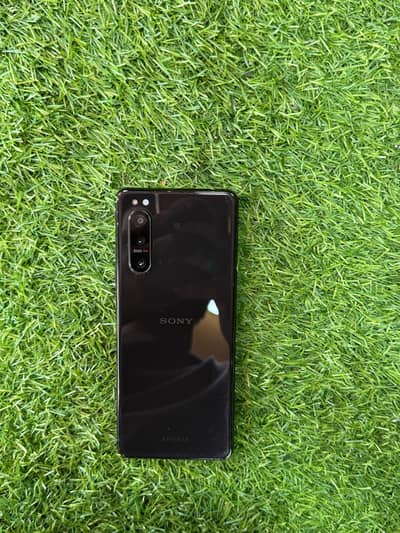 sony Xperia 5 Mark 2 non PTA . 8.128condition 10to10 whatsap03278035449