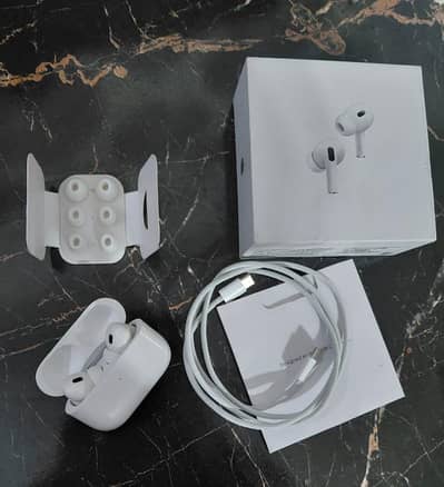 Original Apple Airpods Pro 2(Type C) Only 1 month used