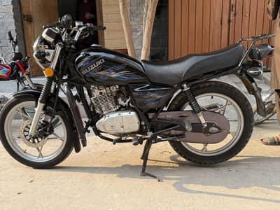 Suzuki GS 150se