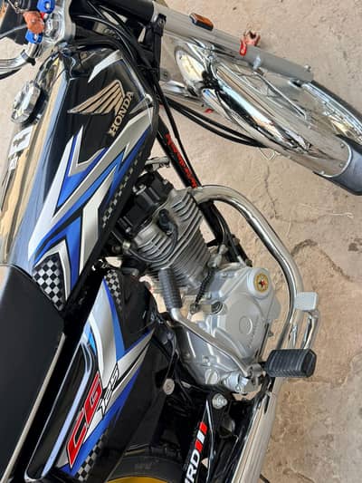 Honda 125 Model 2025 Better then Zero Meter.