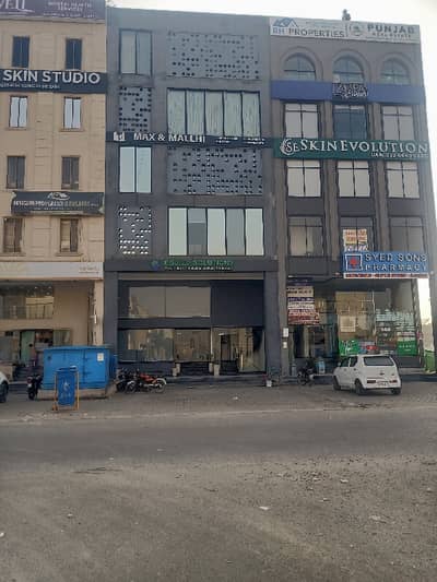 8 Marla Building At Excellent Point