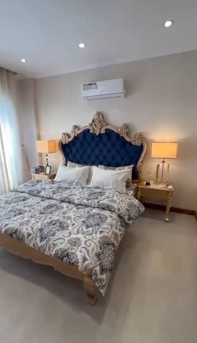 Fully Furnished 2 Bed Luxury Apartment with Eiffel Tower View