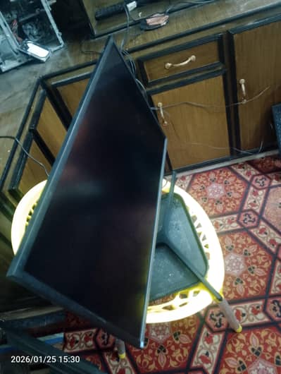 Samsung 32 inch 4k led available