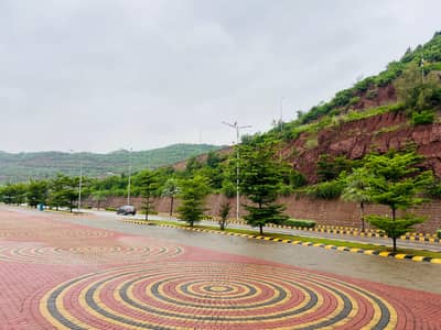 Hot Favorite 10 Marla Plot J Block Parkview City