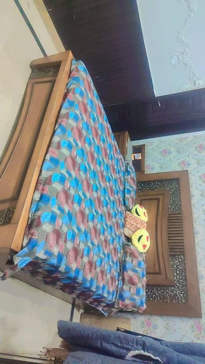 king size Bed & Dressing