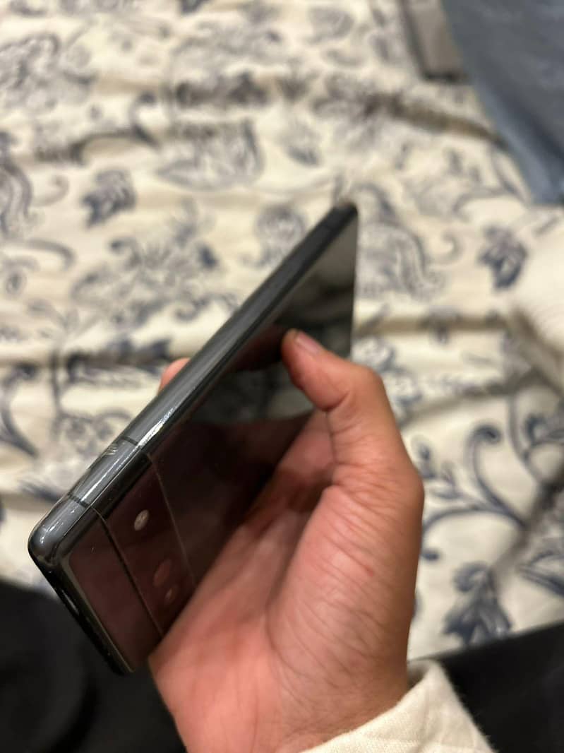 Google pixel 7A 6