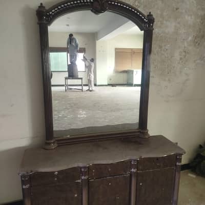 Dressing Table for Sale
