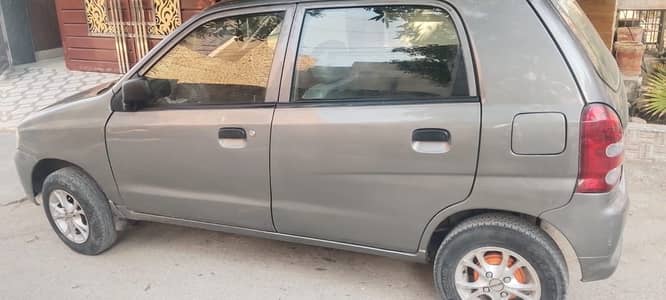 Suzuki alto. Model 2011