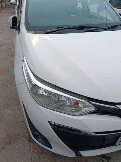 Toyota Yaris ativ x cvt 1.5