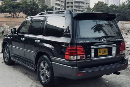 Toyota signis 2004 model