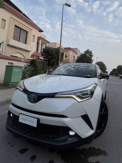 Toyota C-HR G LED Nero edition
