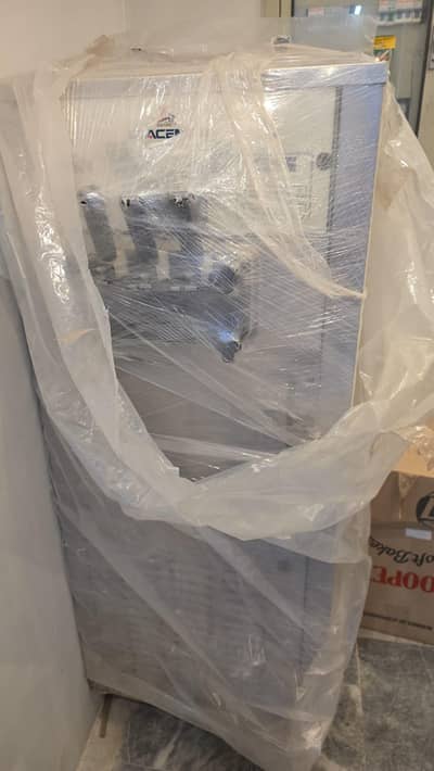 Spaceman ice cream machine