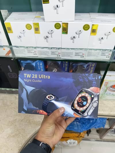 Tw 28 ultra smart watch charger free with watch