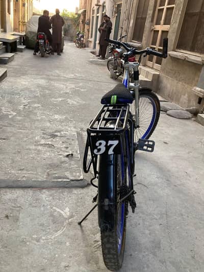 brand new cycle and only one month used gear and disk brake