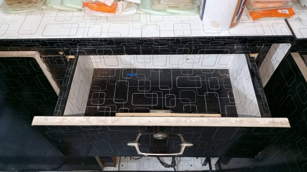 موبائل شاپ کاؤنٹر ز  ریکس اینڈ پرنٹرز 7