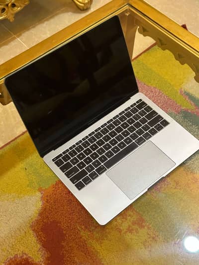 Dead MacBook Pro 13” A1708 (2017)