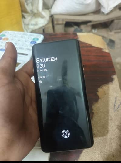one plus 7 pro condition 10b8 back damage