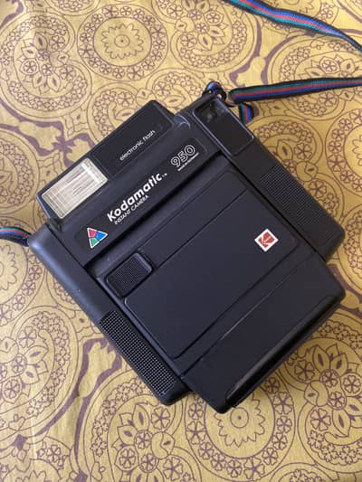 Vintage Kodak Kodamatic 950 Instant Camera | Antique Collectible