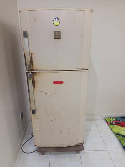 Dawlance double door fridge model DW-37BE