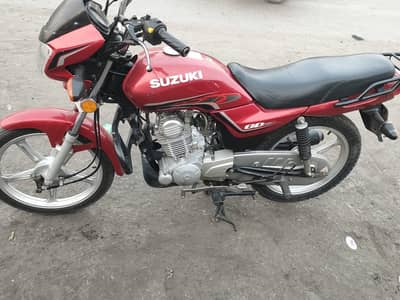 suzuki 110$ modal 2020  color red