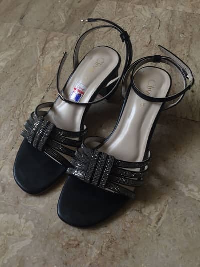 Women Sandals Black Color