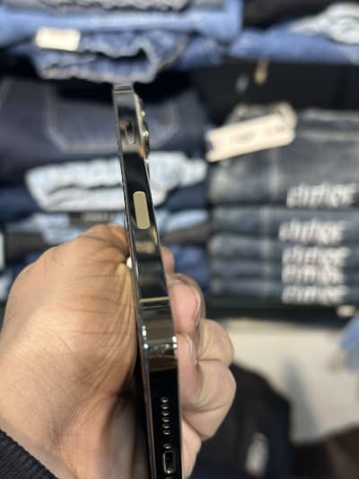 13 PRO MAX JV 10/10 condition