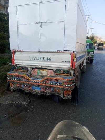 Shahzore container for sale contact on this number 03335551302