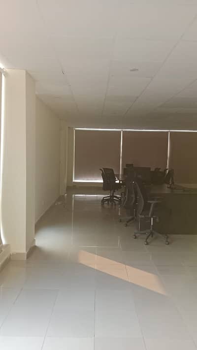 8 Marla Luxury Hall for Rent Phase 5 D Block (With Lift) Demand: PKR 110,000 Floor: 4th Floor (Out of 5) Location: Phase 5, D Block