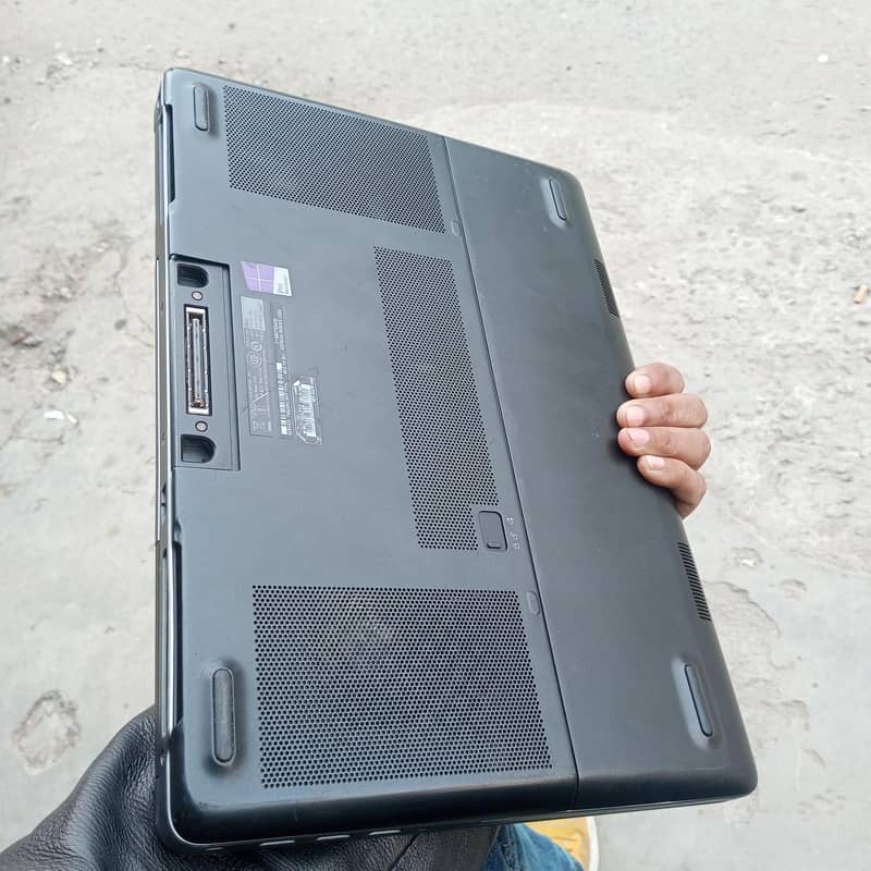 Dell Workstation Xeon E3-1505M 1TB hard Touch Screen 6