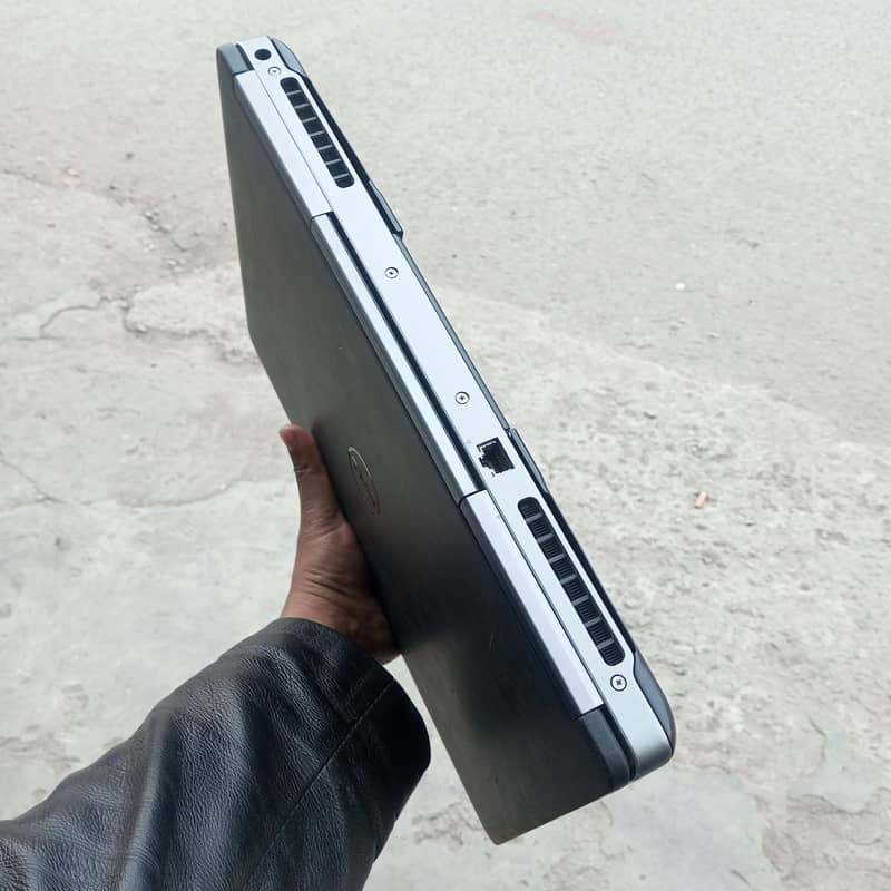 Dell Workstation Xeon E3-1505M 1TB hard Touch Screen 7