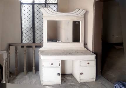 Wooden Dressing Table with Mirror – Solid & Spacious