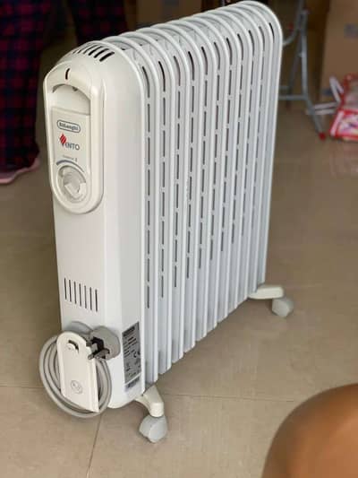 De’Longhi oil heater V551225