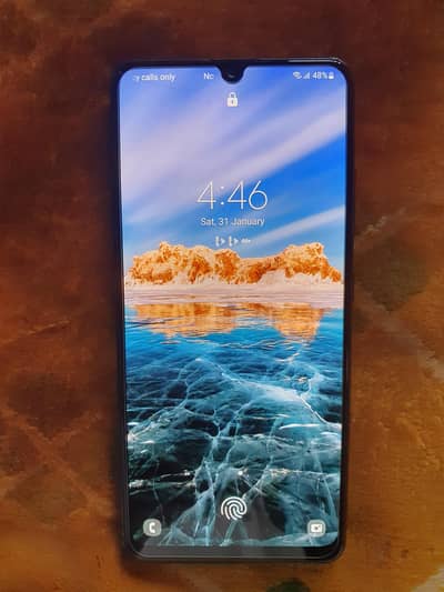 Samsung a32 128 GB 6 GB RAM.  03323000388