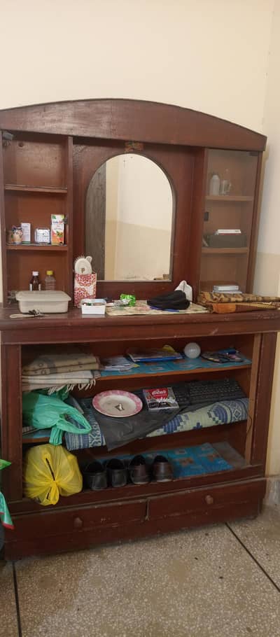 Wooden Dressing Table with Mirror – Used (Good Condition)