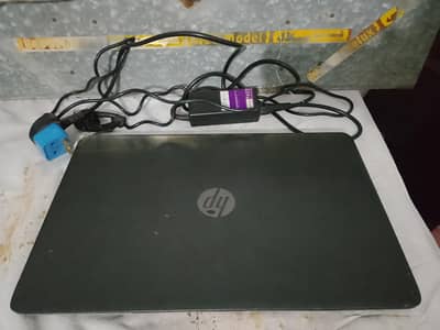 HP Elite book 850 .  installed jelly sheet. good battery. 10/10.
